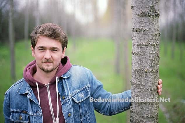 arkadas arayan ciddi erkek arkadaşlarla iletişime geçin